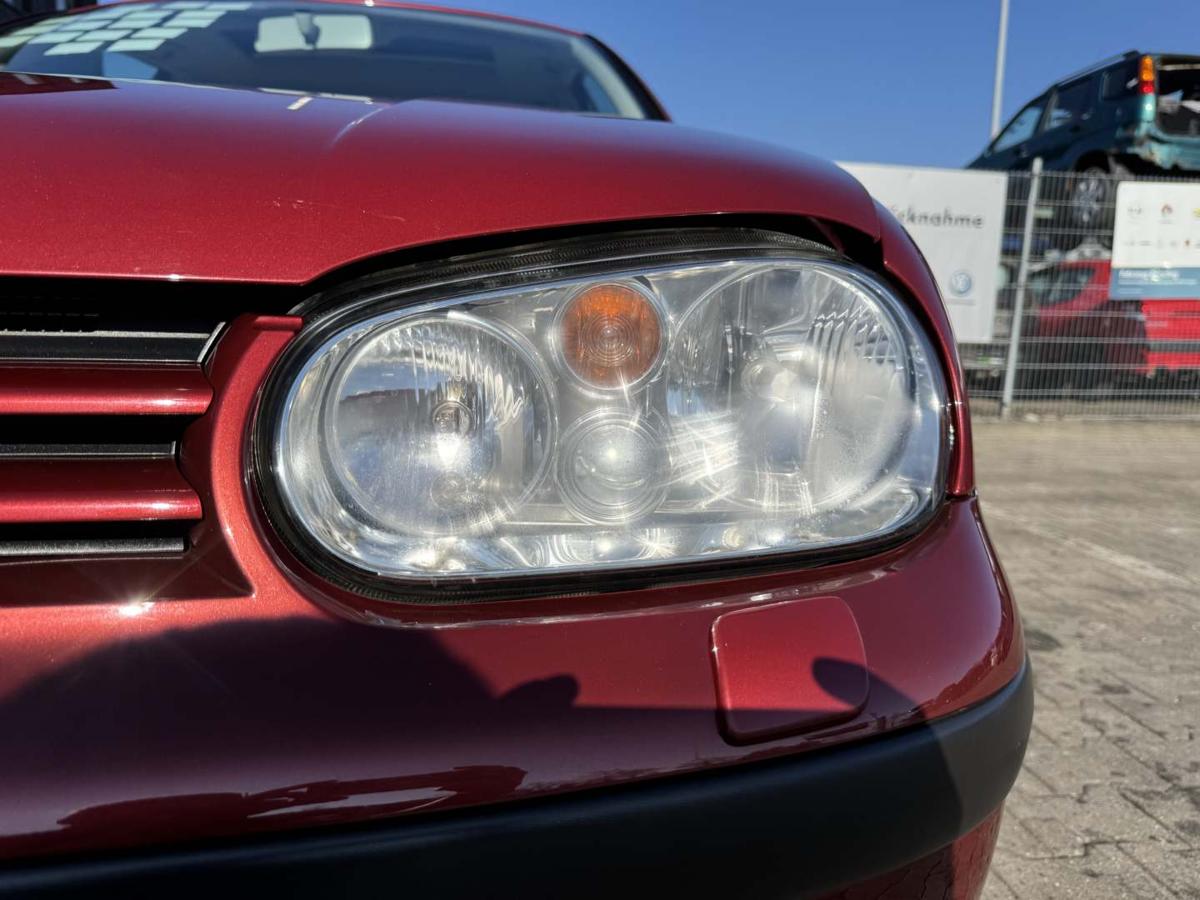 VW Golf 4 original Scheinwerfer vorn links Halogen mit inegrierten Nebelscheinwerfer Bj.2000